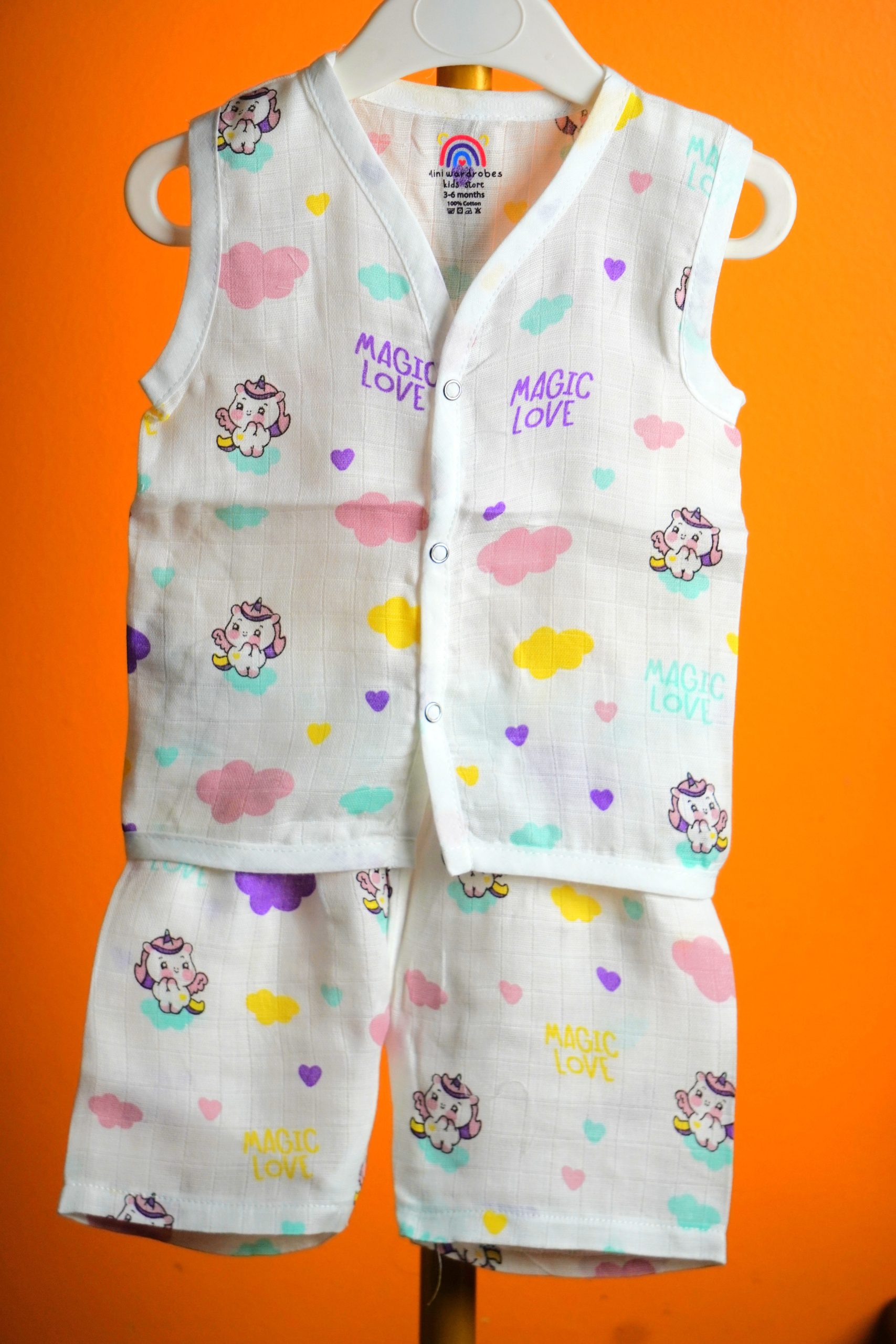 Magic love print-Sleeve less set