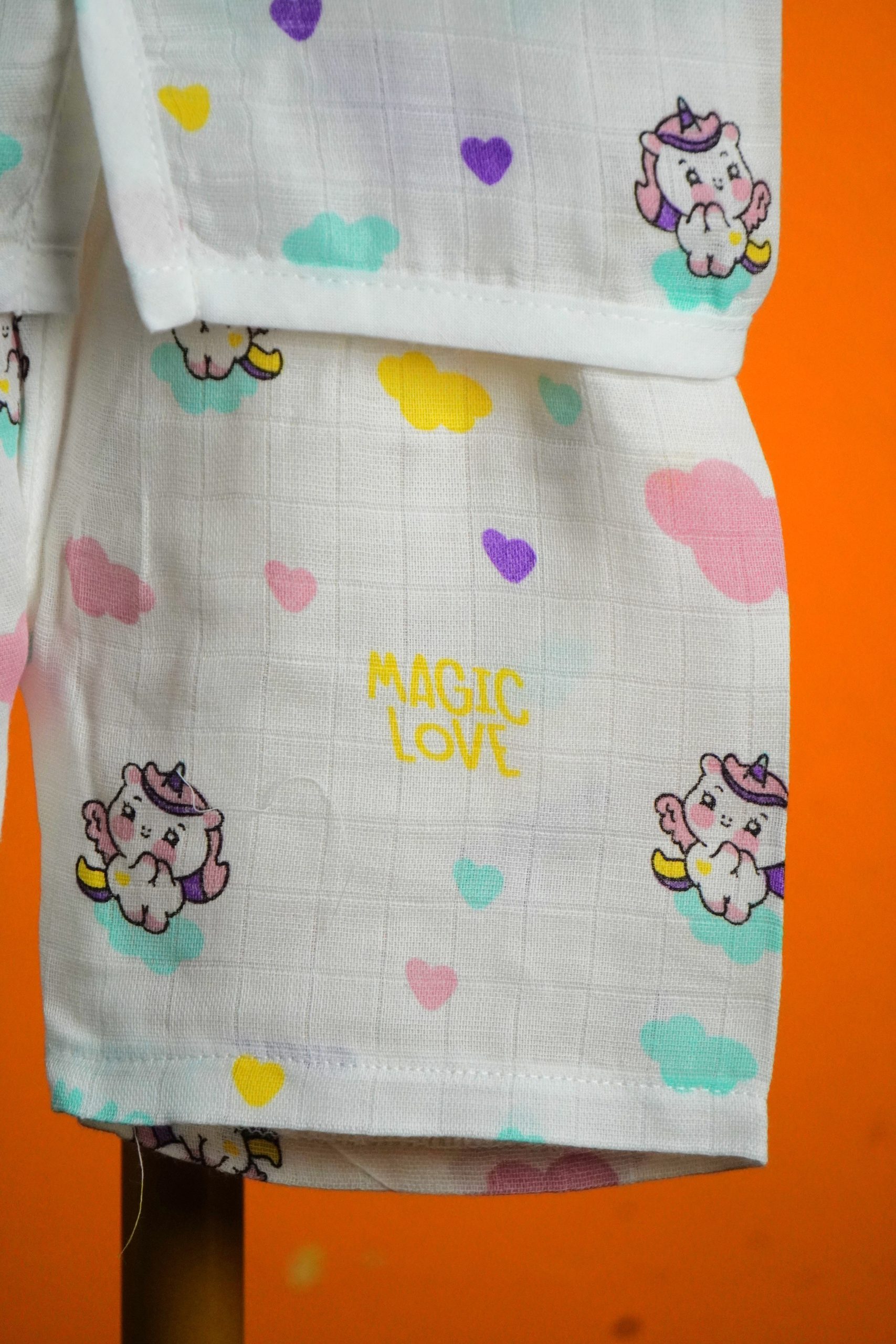 Little Boats print-Sleeve less set - Image 4