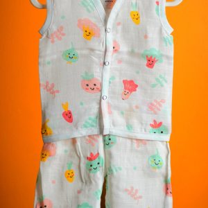 Veggies print-Sleeve less set