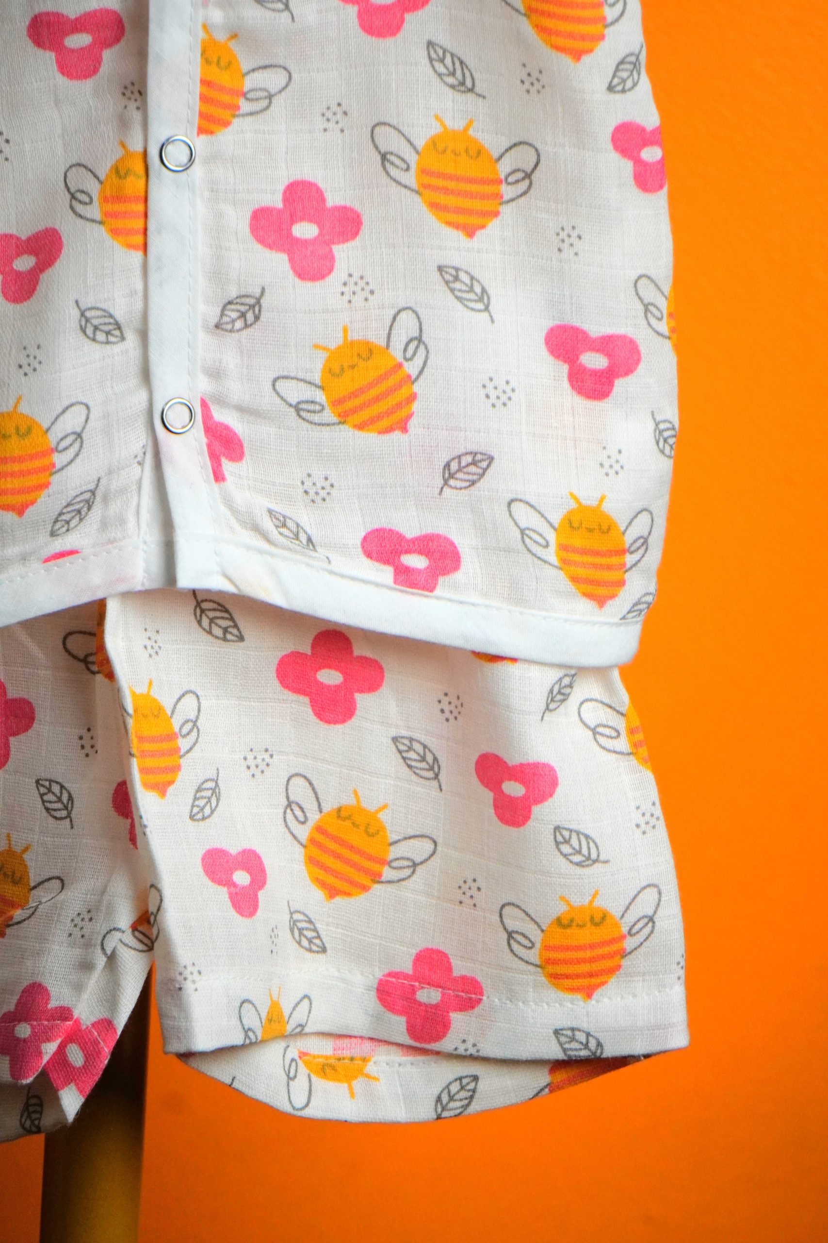 Honey bee Pattern-Half Sleeve set - Image 4